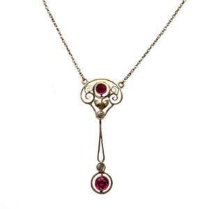 Secesní zlatý náhrdelník s leukosafíry a syn. rubíny