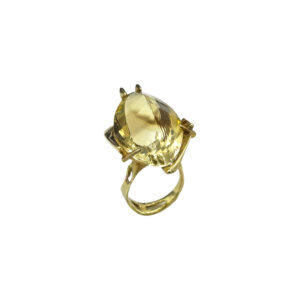 Zlatý prsten s velkým kapkovitým citrínem ve výrazné korunce